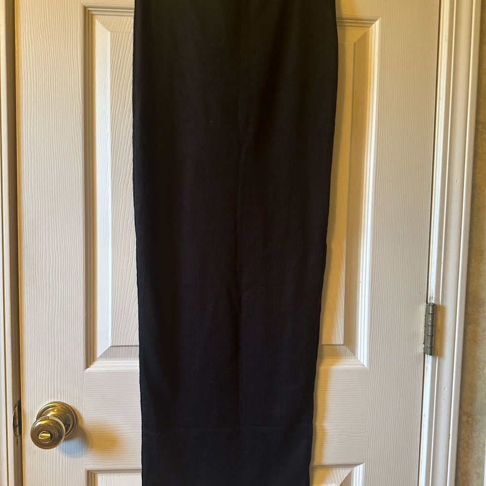 Heart Hips Classic Black Maxi Skirt with side slit